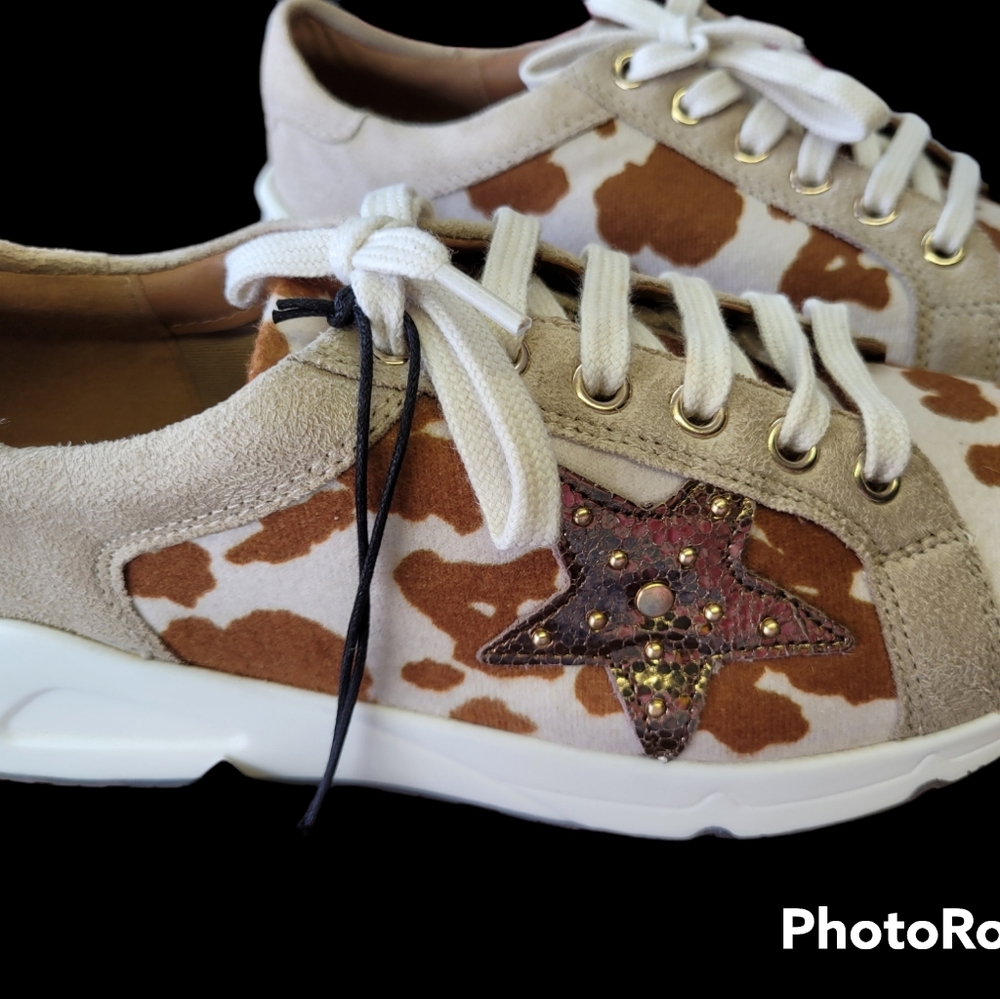 Myra tennis shoes, NWT